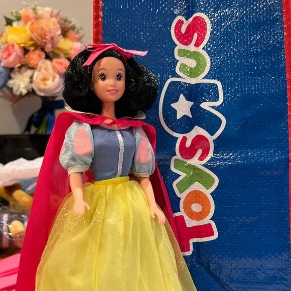 90’s Mattel Snow White Doll & Vintage Disney Vinyl Dwarfs